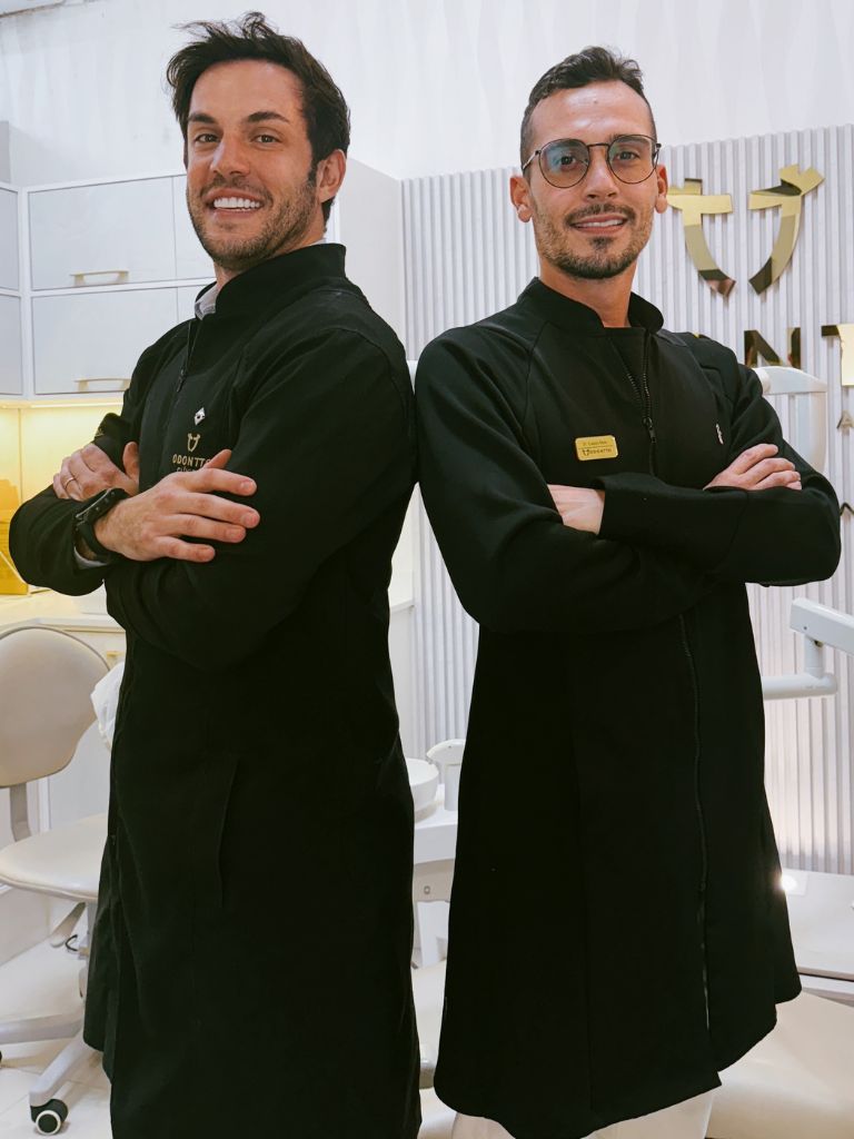 Dra. Mariana e Dr. Vinícius - Odontto Clínica Prime